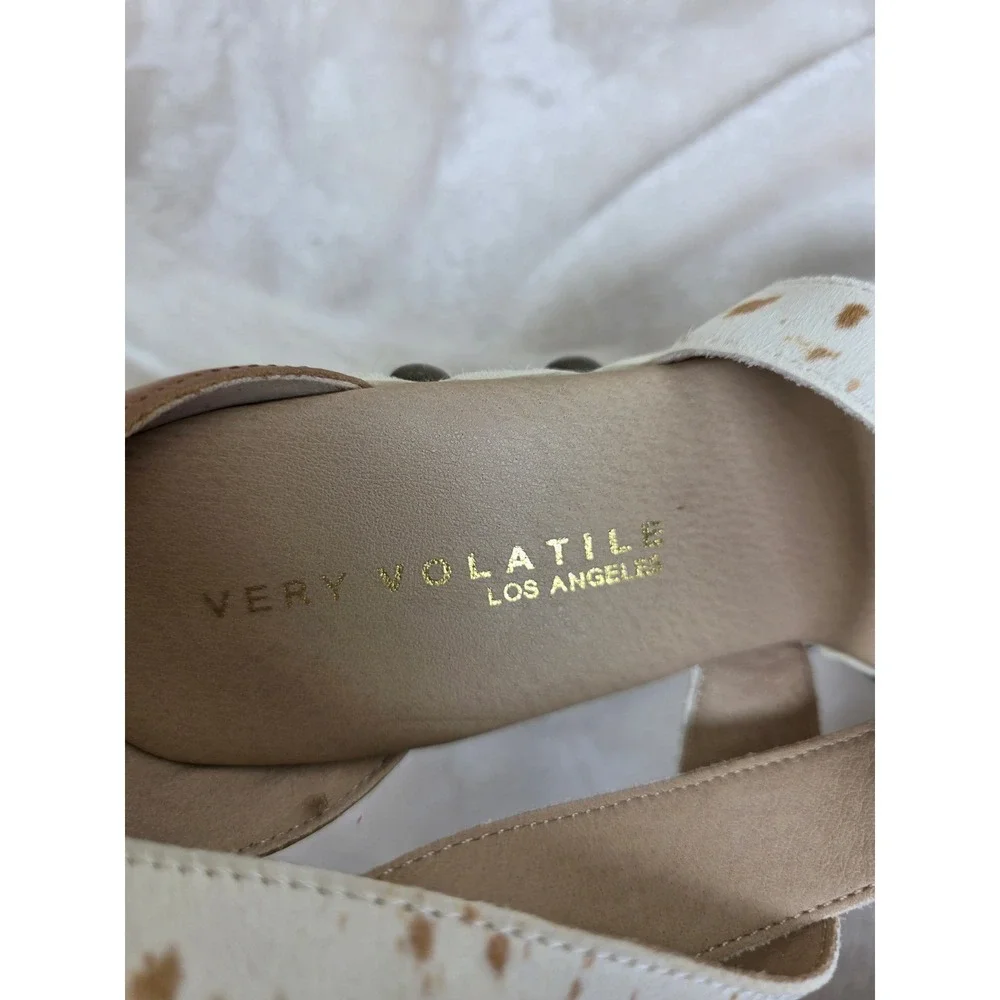VERY VOLATILE Wedge Sandals White Brown Cowhide Studded Ankle Strap Women Size 9